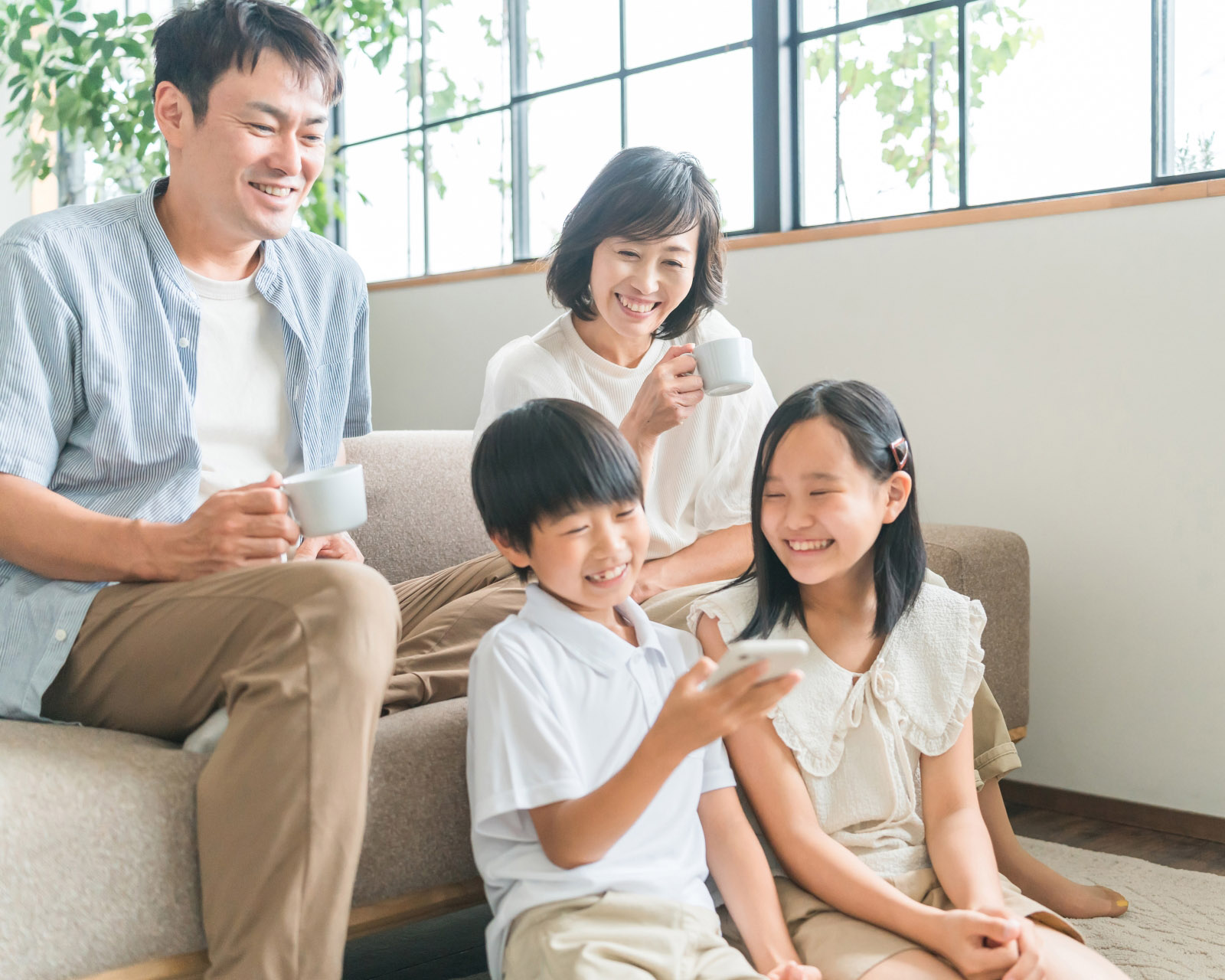 夫30代、妻30代、子どもあり